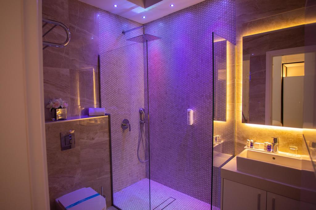 BATHROOM DESIGN 