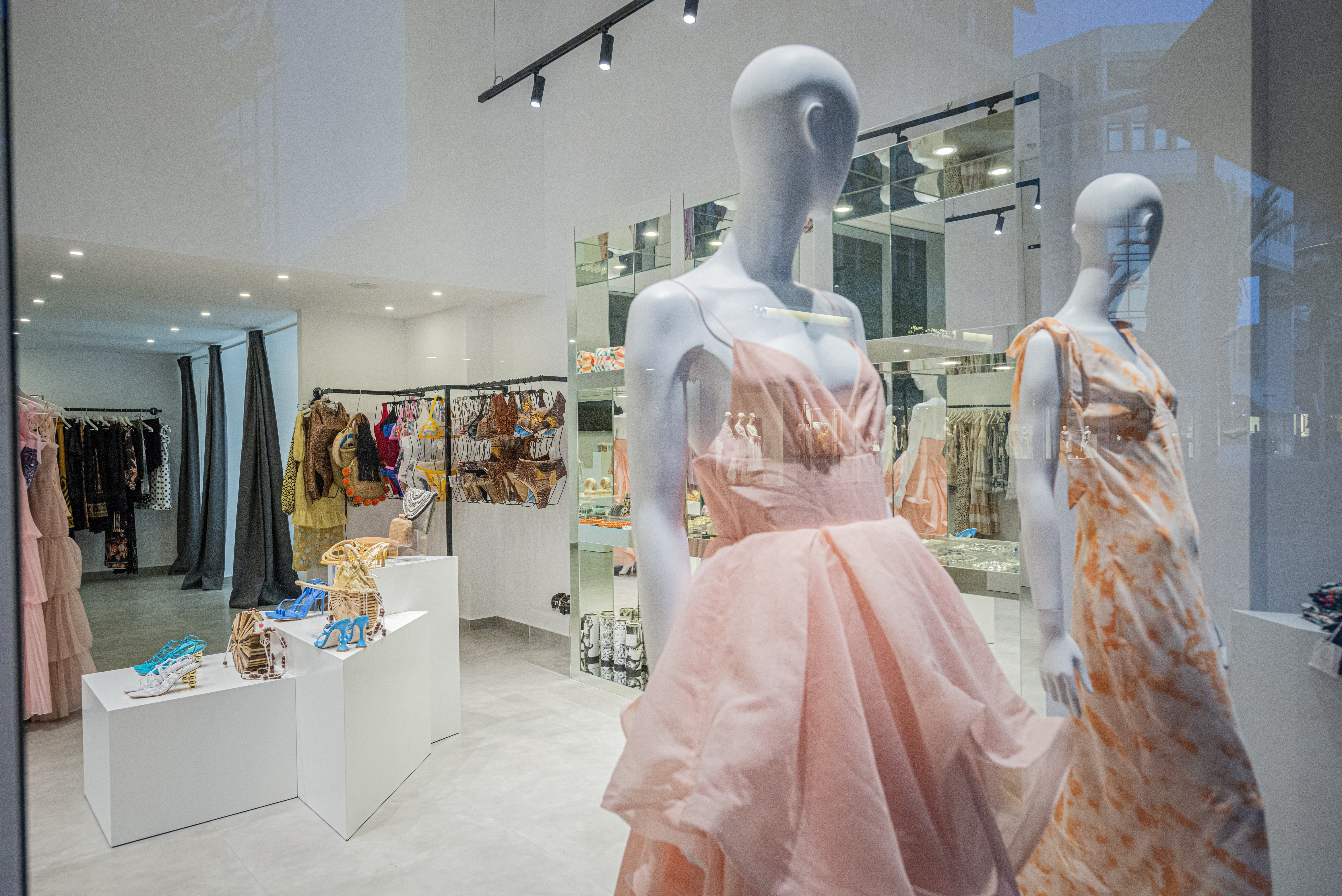 MINT BOUTIQUE 