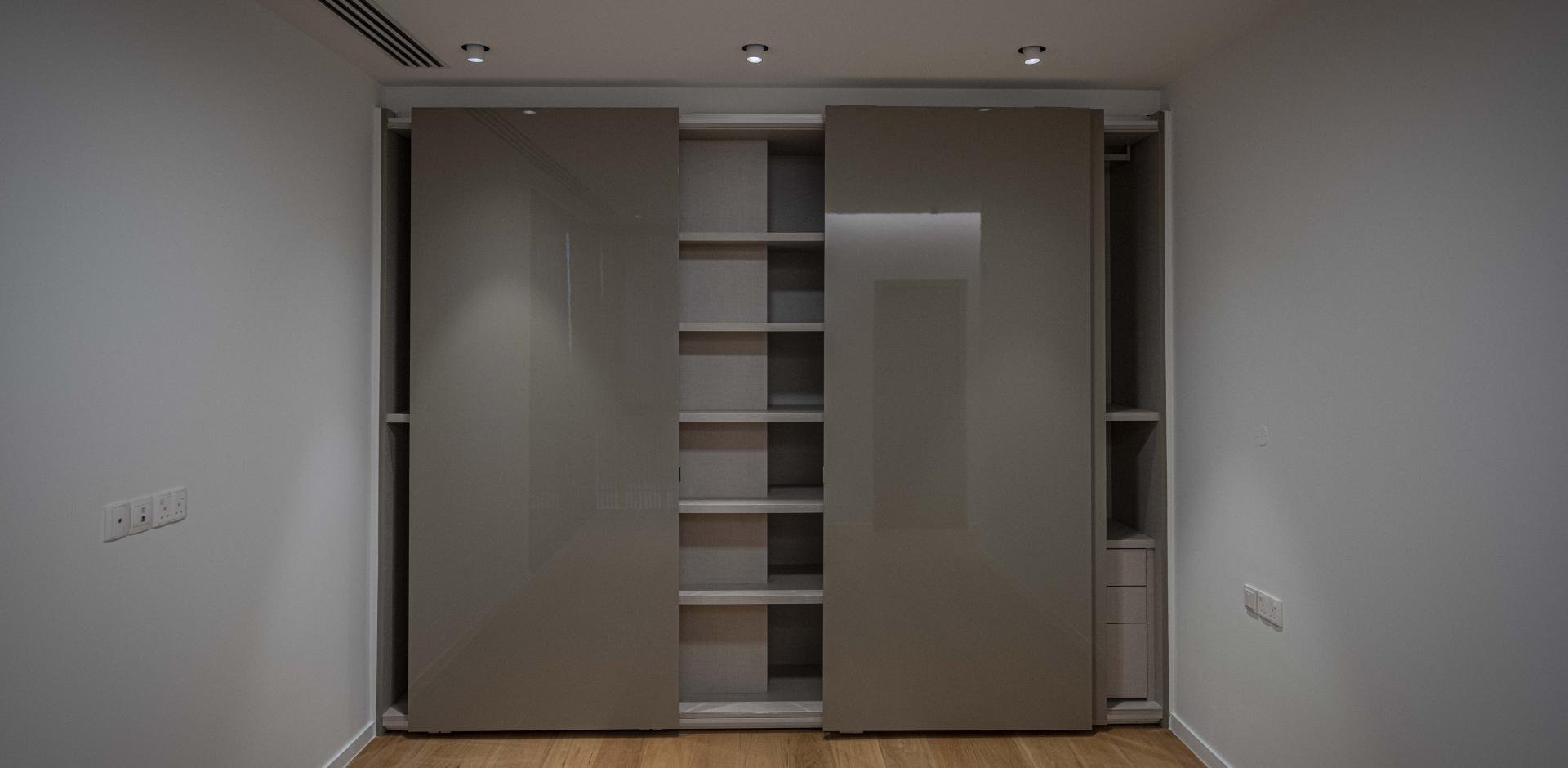 wardrobe/ bedroom design