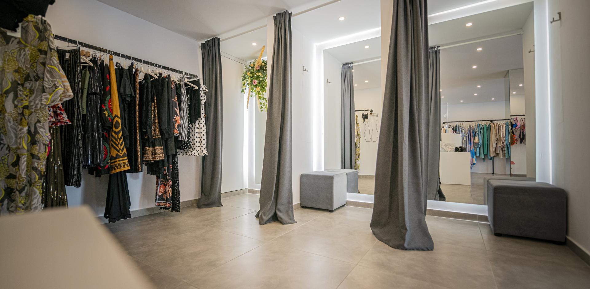 MINT BOUTIQUE 