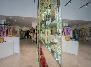 MINT BOUTIQUE 
