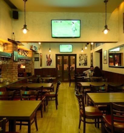 Moondog's Bar & Grill